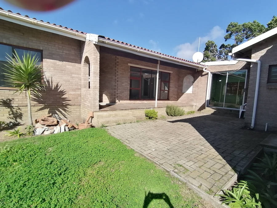 3 Bedroom Property for Sale in Heiderand Western Cape